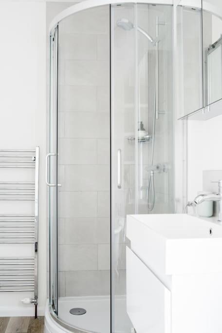 Charlotte Street Apartment Бат Екстериор снимка