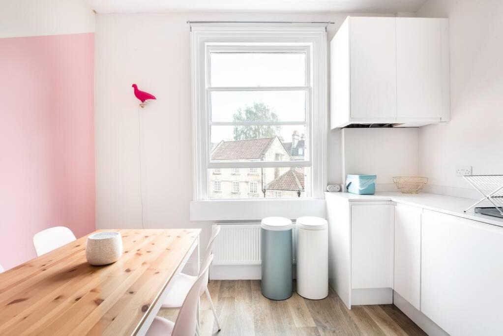 Charlotte Street Apartment Бат Екстериор снимка